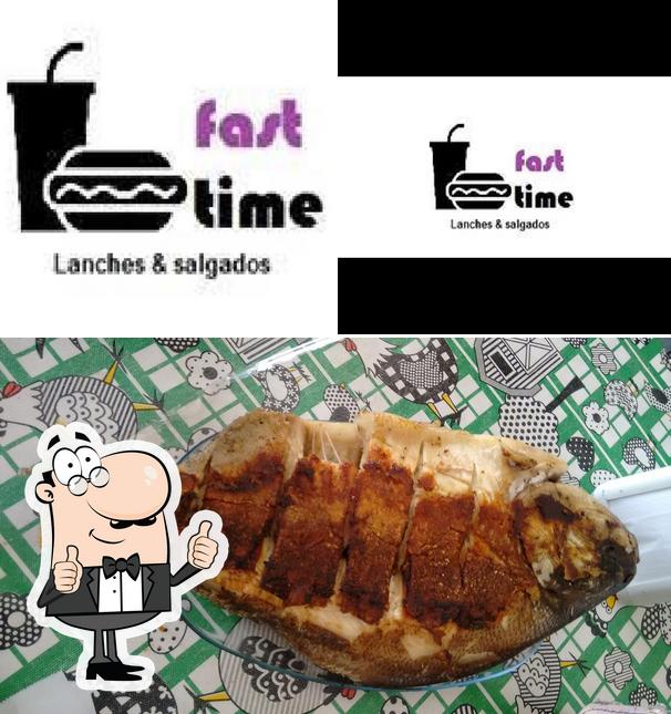 Look at the picture of Fast Time Lanches e Pastéis