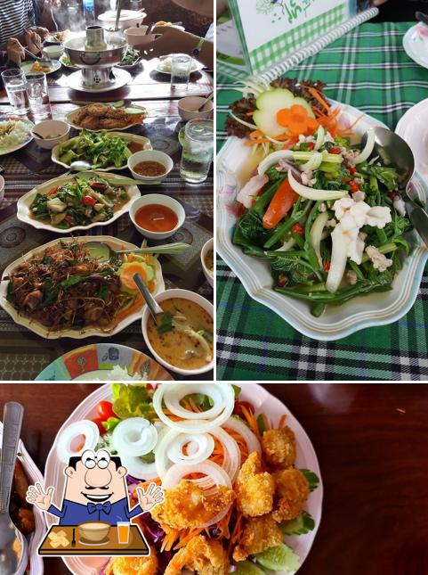 Food at Rai Chanram Restaurant