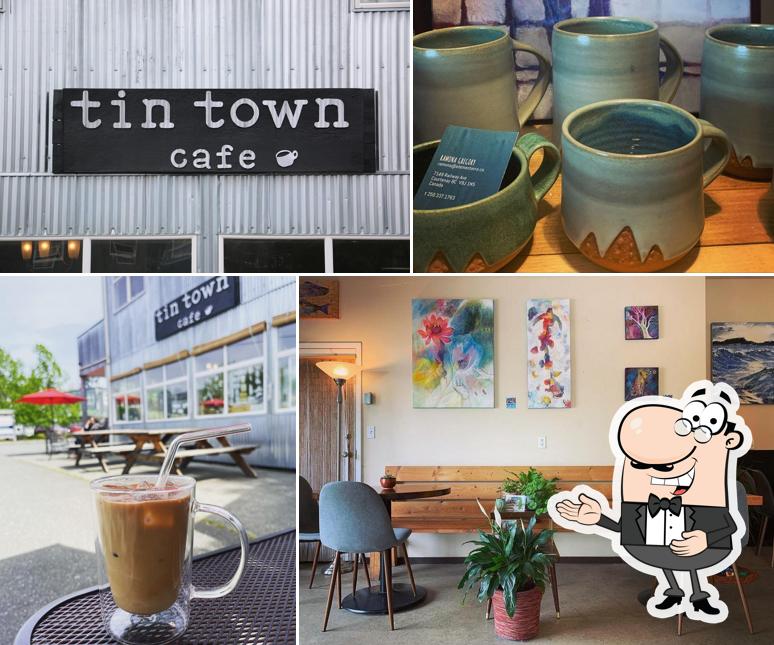 Regarder la photo de Tin Town Cafe