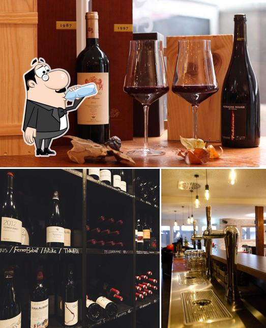 Le Manoir De La Famille Urso is distinguished by drink and bar counter