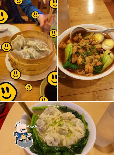 Food at Taiwan Noodle