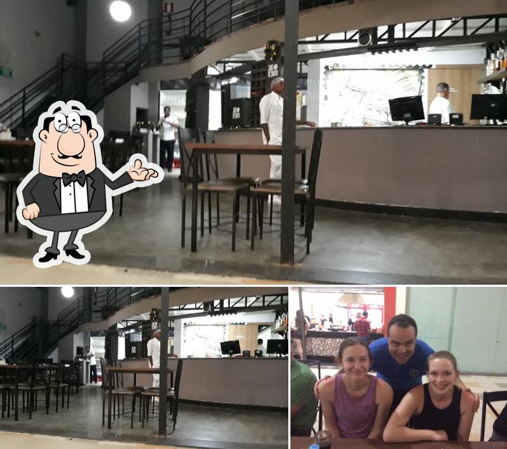 Veja imagens do interior do Pizzaria Notinis