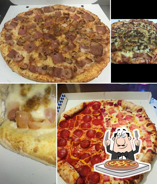 Order pizza at Pizzery Pizza