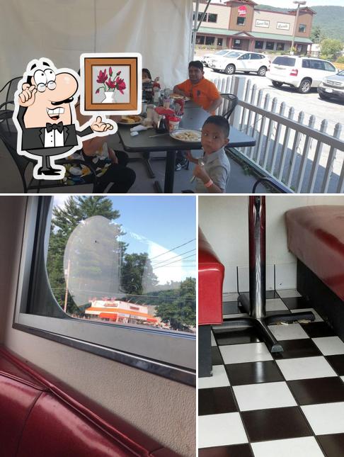 The interior of Prospect Mountain Diner