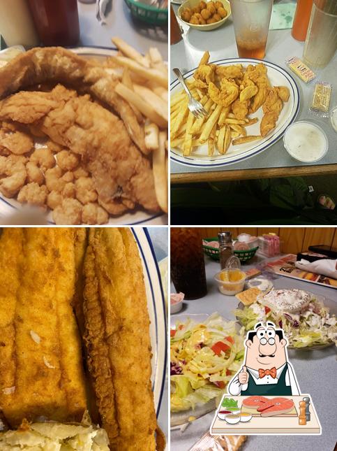 Рыба и картофель фри в "Yadkin Valley Seafood Restaurant"