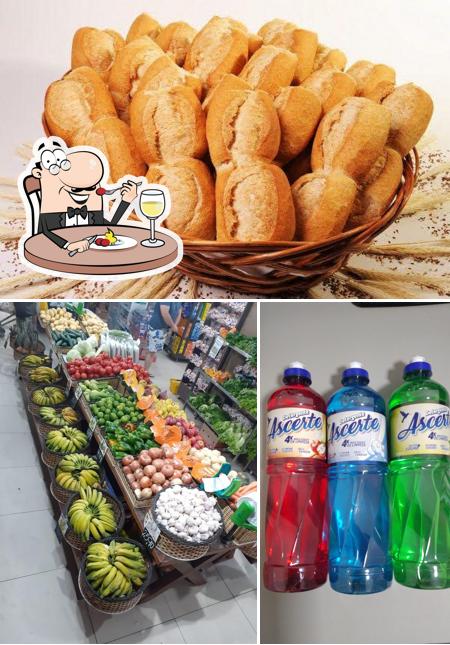 Entre diferentes coisas, comida e cerveja podem ser encontrados no Pão Pão