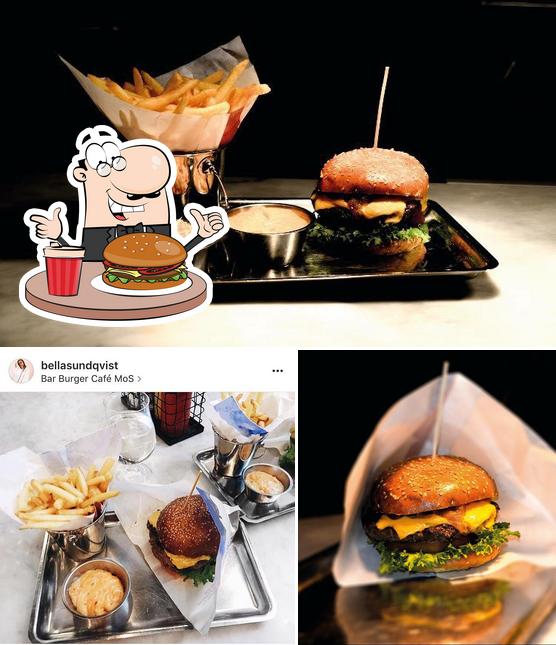 Try out a burger at Bar Burger Café MoS