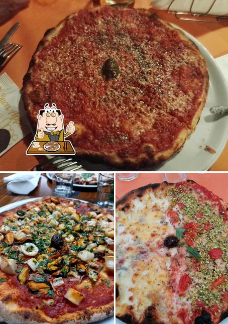 Scegli una pizza a Mahili Beach Sciacca | Stabilimento Balneare | Pizzeria sul Mare