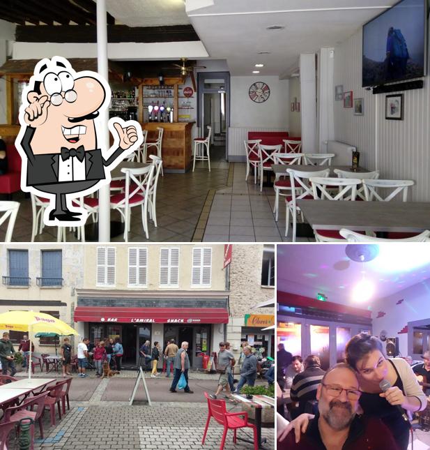 Voici la photo représentant la intérieur et comptoir de bar sur L'amiral Bar Snack Chambres D'hôtes