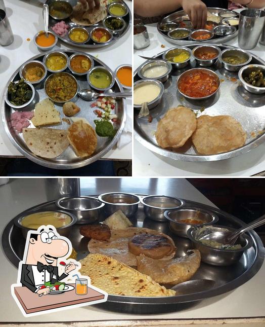 Meals at Laxmi Gujrati Thali