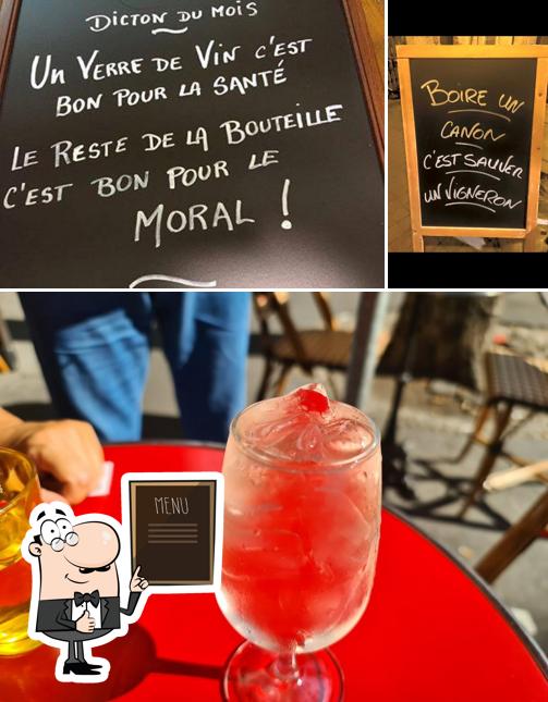 Parmi les différentes choses de la tableau noir et la de l'alcool, une personne peut trouver sur Comptoir Malesherbes