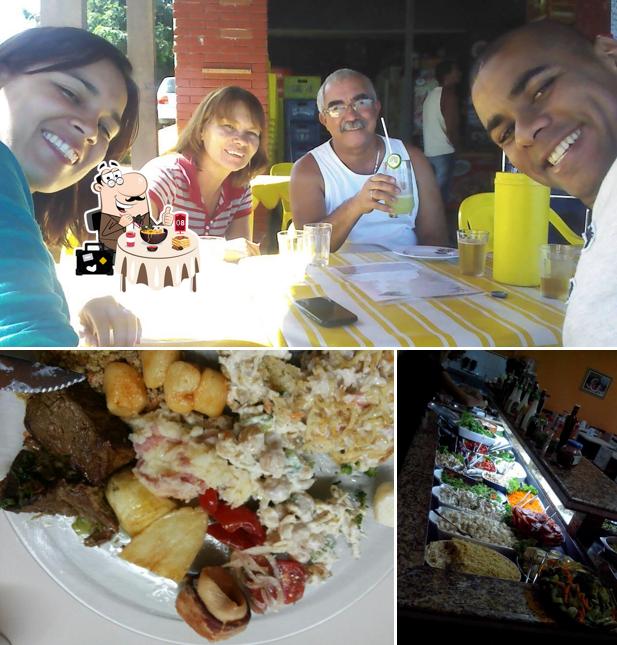 A comida e interior do restaurante