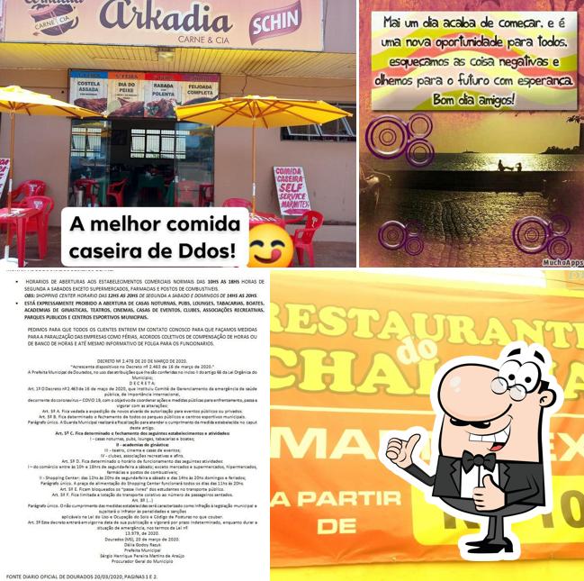 Look at this picture of Restaurante do Chalana