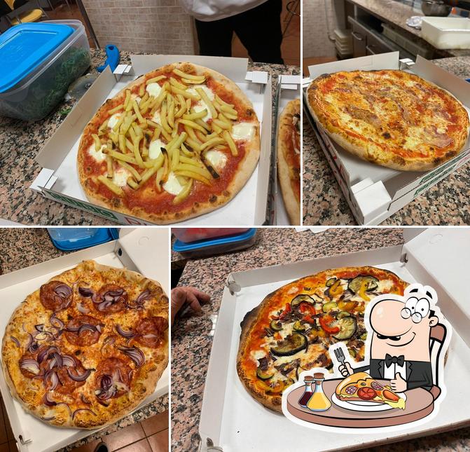 A Pizzeria Il Portico, puoi prenderti una bella pizza