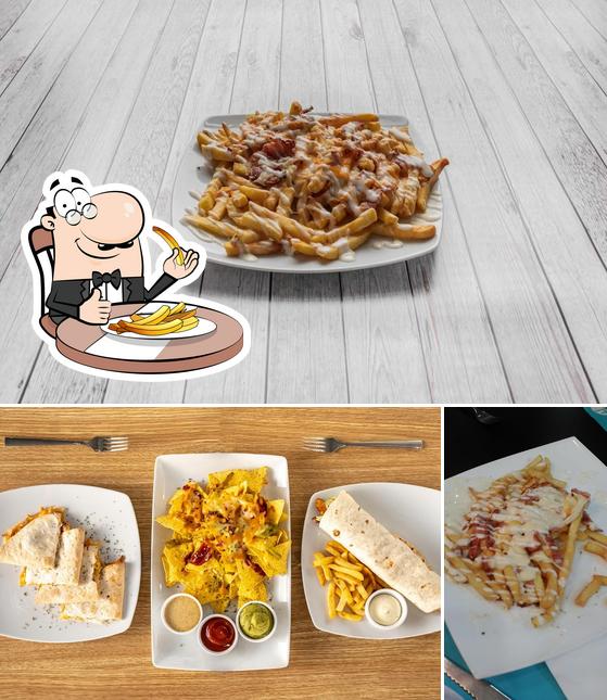 Попробуйте картофель фри в "TBO Snack & Dinner Zamora Restaurante, hamburguesas, comida a domicilio y para llevar"