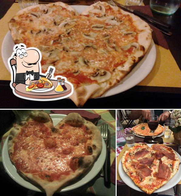 Scegli una pizza a Da Vittorio a Trastevere