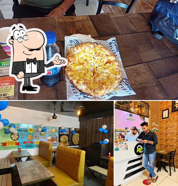 Check out how Roms Pizza looks inside