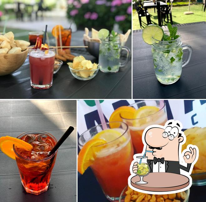 Prenditi un drink dal menu