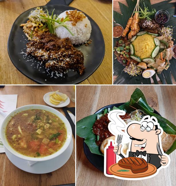Tómate un plato con carne en Sambal Restauracja Indonezyjska