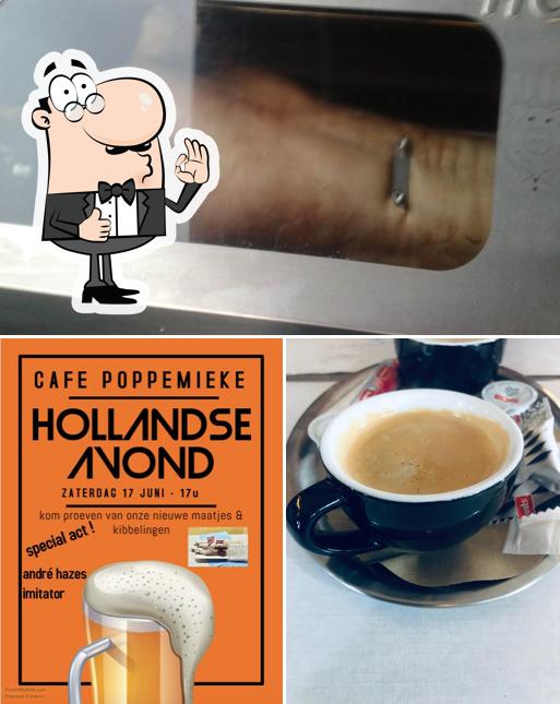 Voir cette photo de Poppemieke, Café