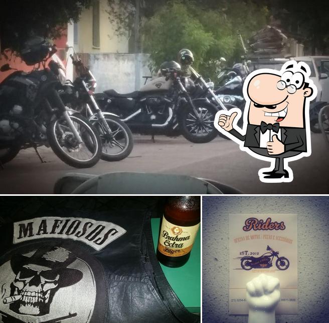 Here's a picture of Mafiosos Moto Grupo