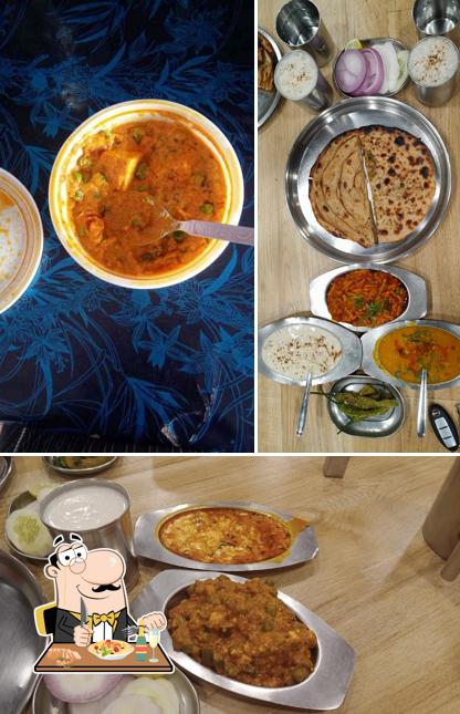 Food at Aditya Bhojanalay