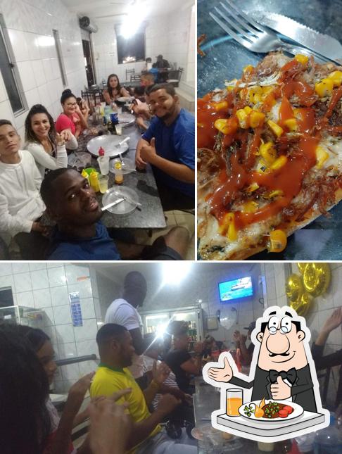 Dê uma olhada a ilustração mostrando comida e balcão de bar a Pizzaria Pereira