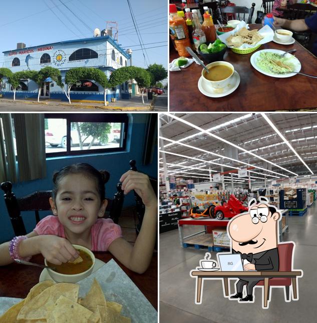 SUPER MARISCOS MEDINA . DE . restaurant, Matamoros, Calle -  Restaurant reviews