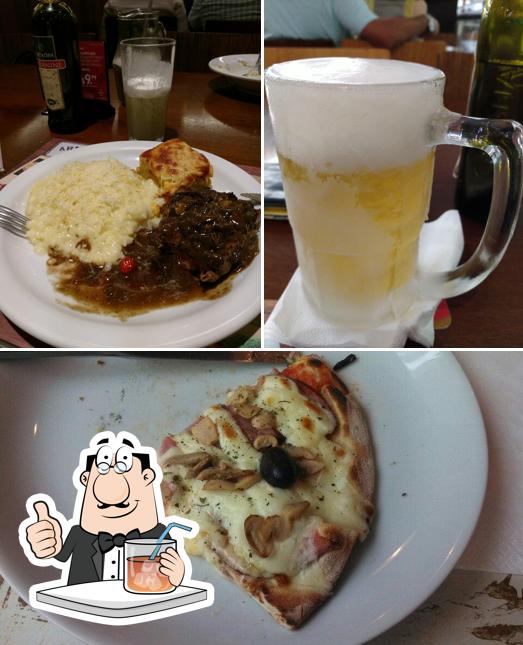 A ilustração do Armazém Guimarães RioMar Recife: Pizza, Massas, Pizzaria, Restaurante Italiano, Delivery, Recife PE’s bebida e comida