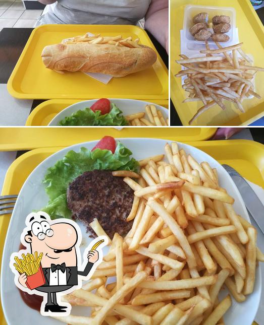 Commandez des frites à Mac Delice