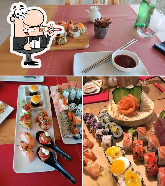 Restaurante Japonês - NIWA SUSHI sirve rollitos de sushi