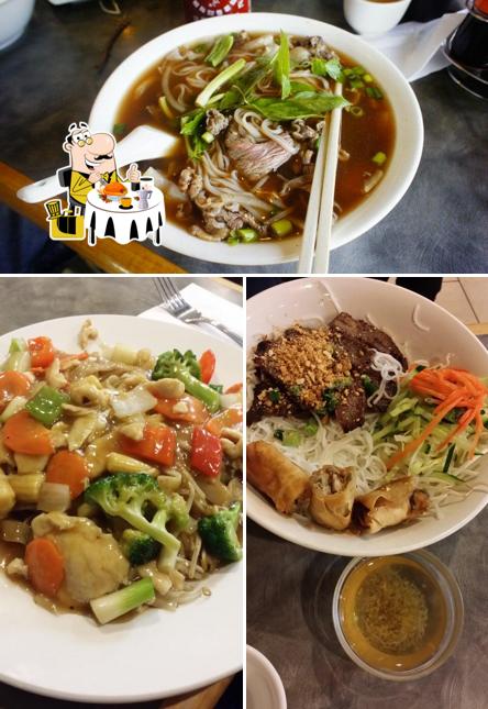 Food at Pho Mi Viet Thai