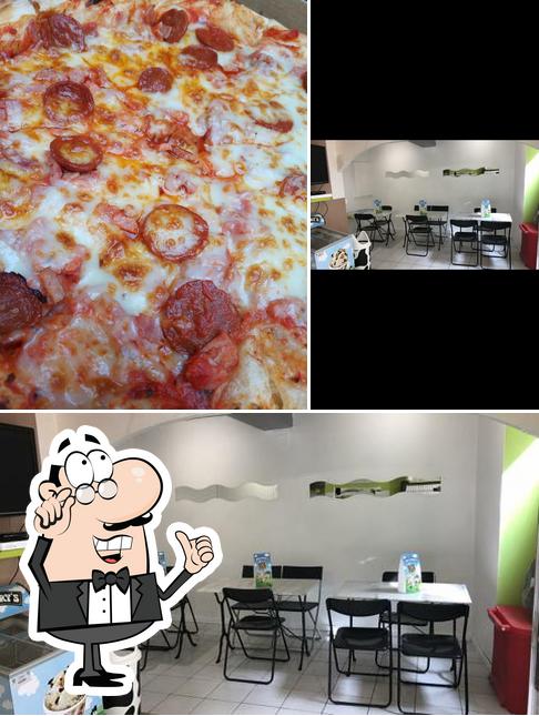 Jetez un coup d’oeil à la photo indiquant la intérieur et pizza concernant Pizza di Siena