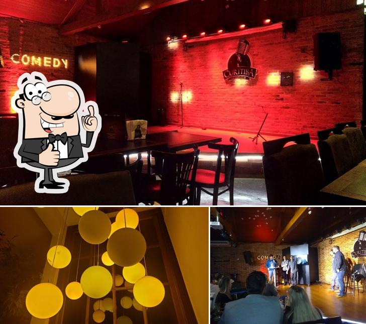 Look at the picture of Curitiba Comedy Club