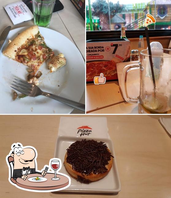 Comida em Pizza Hut Granja Viana: Pizzaria, Sobremesas, Bebidas em Cotia