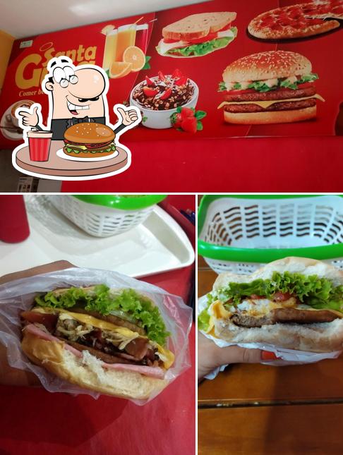 Pide una hamburguesa en Mega Santa Gula