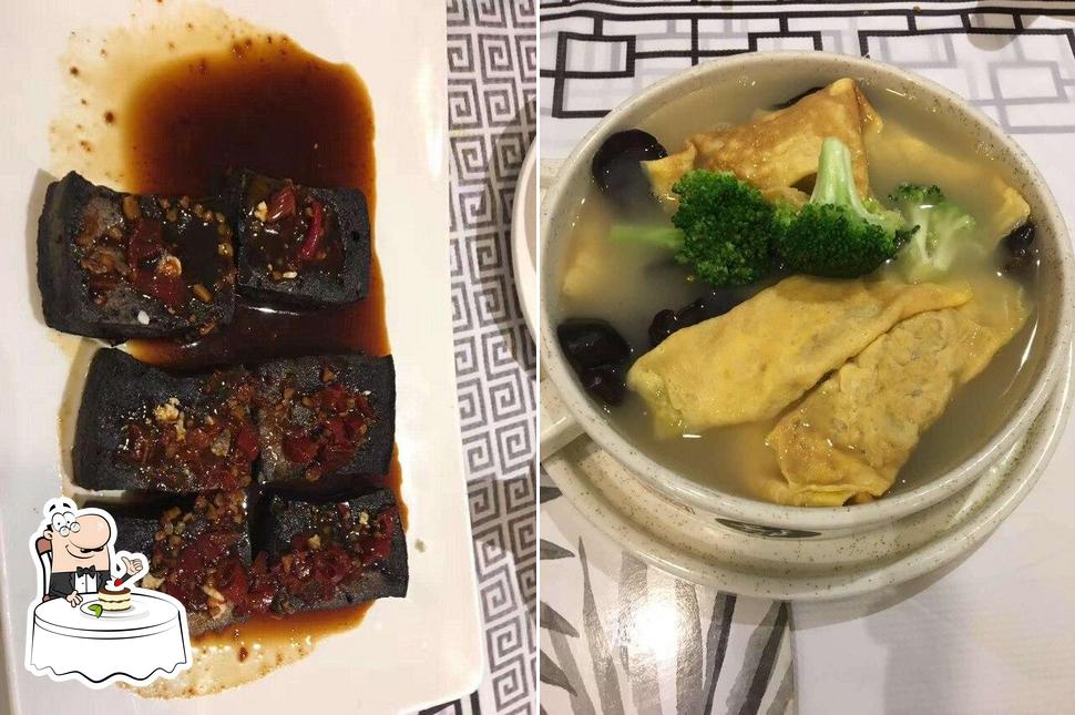Mission Garden 米湘阁 serves a selection of sweet dishes