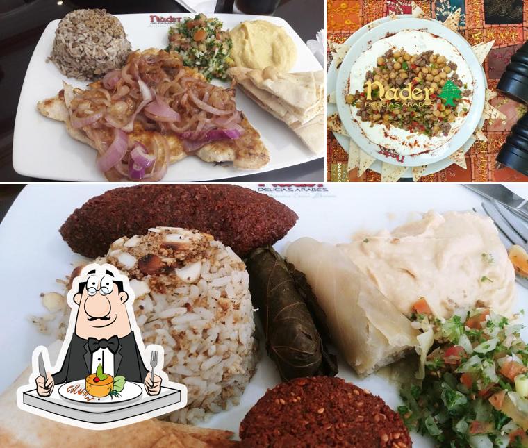 Еда в "Nader Delicias Árabes"