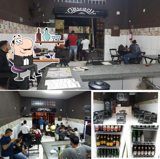 Veja imagens do interior do Barbaros Cervejas & Espetinhos