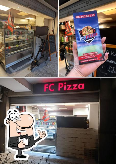 Regarder cette image de FC Pizza