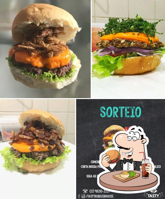 Pide una hamburguesa en Tasty Burger House - Hamburgueria Artesanal - Lorena Sp