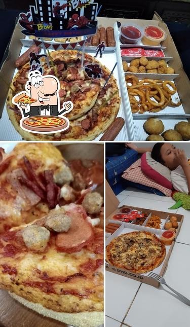 Get pizza at Pizza Hut Delivery - PHD Indonesia