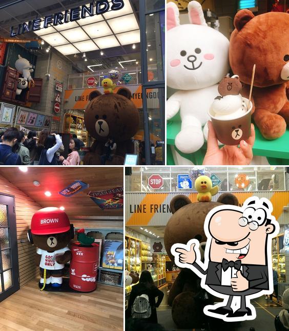 LINE FRIENDS cafe, Seoul, 중구 명동8나길 9 - Restaurant reviews