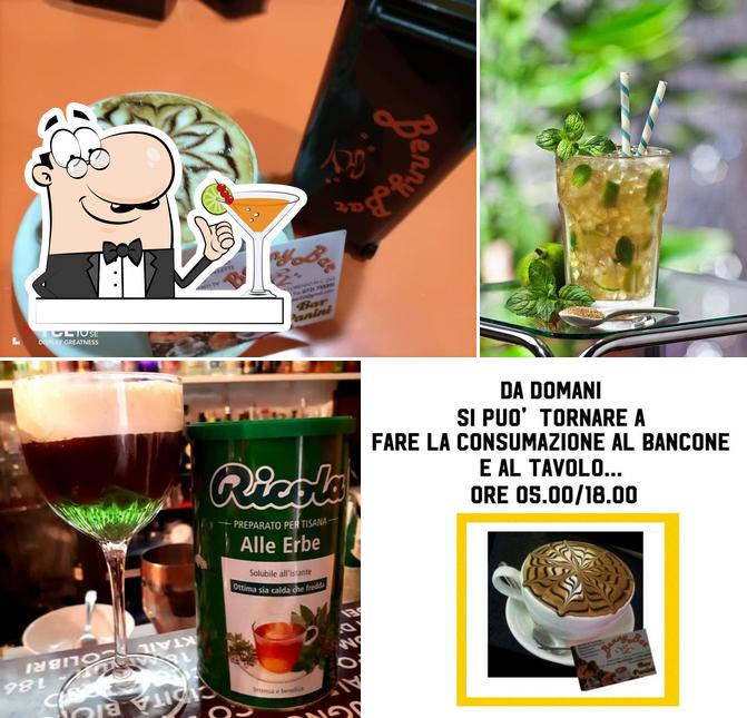 Prova un drink dal menu