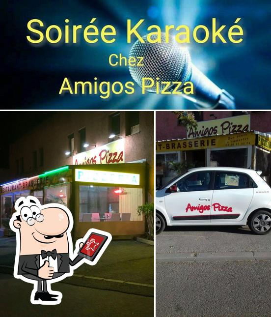 Voici une image de amigos pizza