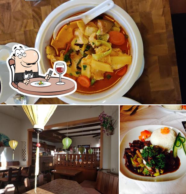 Entre la variedad de cosas que hay en Asia-Bistro Am Ngon-ngon también tienes comida y interior