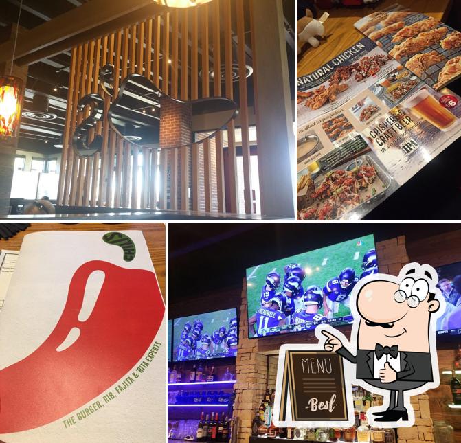 Look at the photo of Chili's Grill & Bar