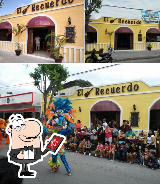 The exterior of El Recuerdo Restaurante Bar