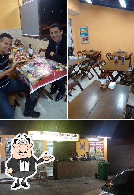 O interior do Pizzaria Shekinah