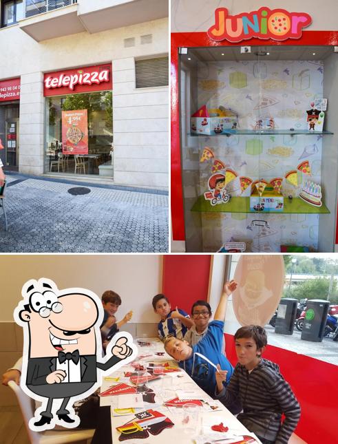Check out how Telepizza Donostia, Erriberak - Etxera Eramateko Janaria looks inside